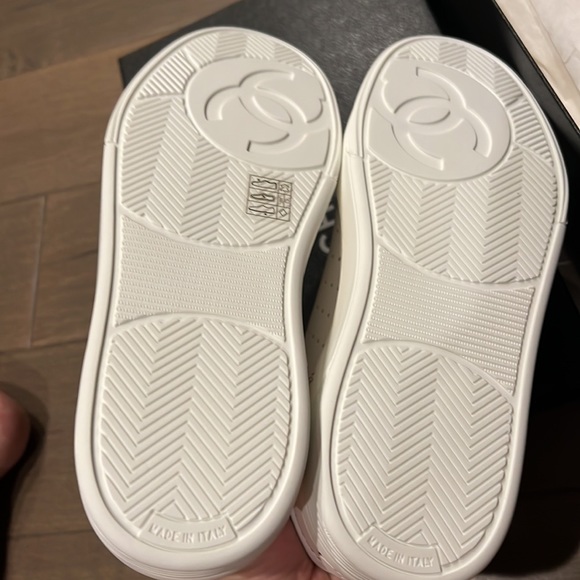 Chanel 21P white pink tennis logo sneakers 38 - Picture 6 of 9